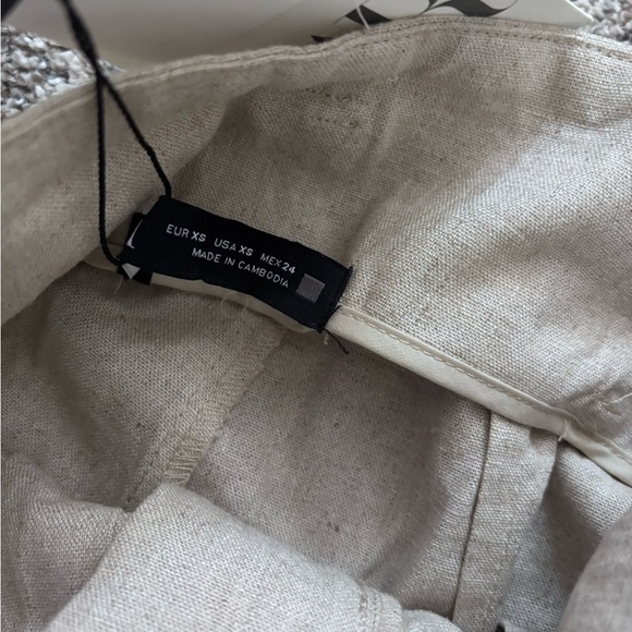 Zara Women's Tan A-Line Shorts - Picture 5 of 5